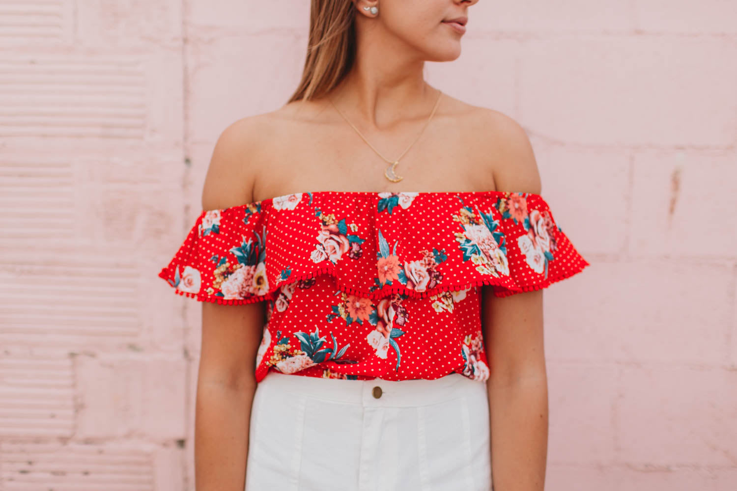 Top - Ruffled floral off shoulder crop top